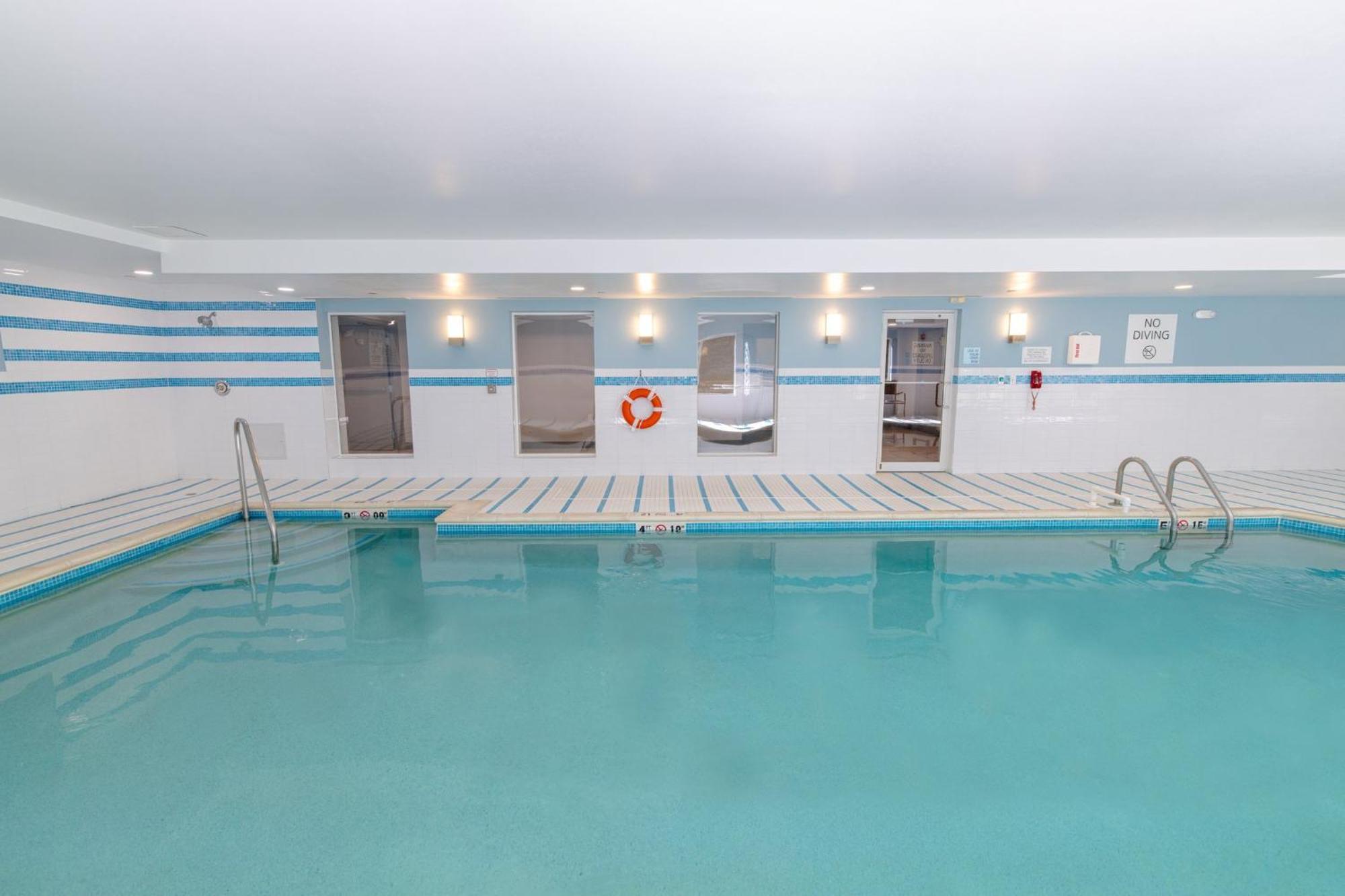Holiday Inn Express - Neptune By Ihg מראה חיצוני תמונה