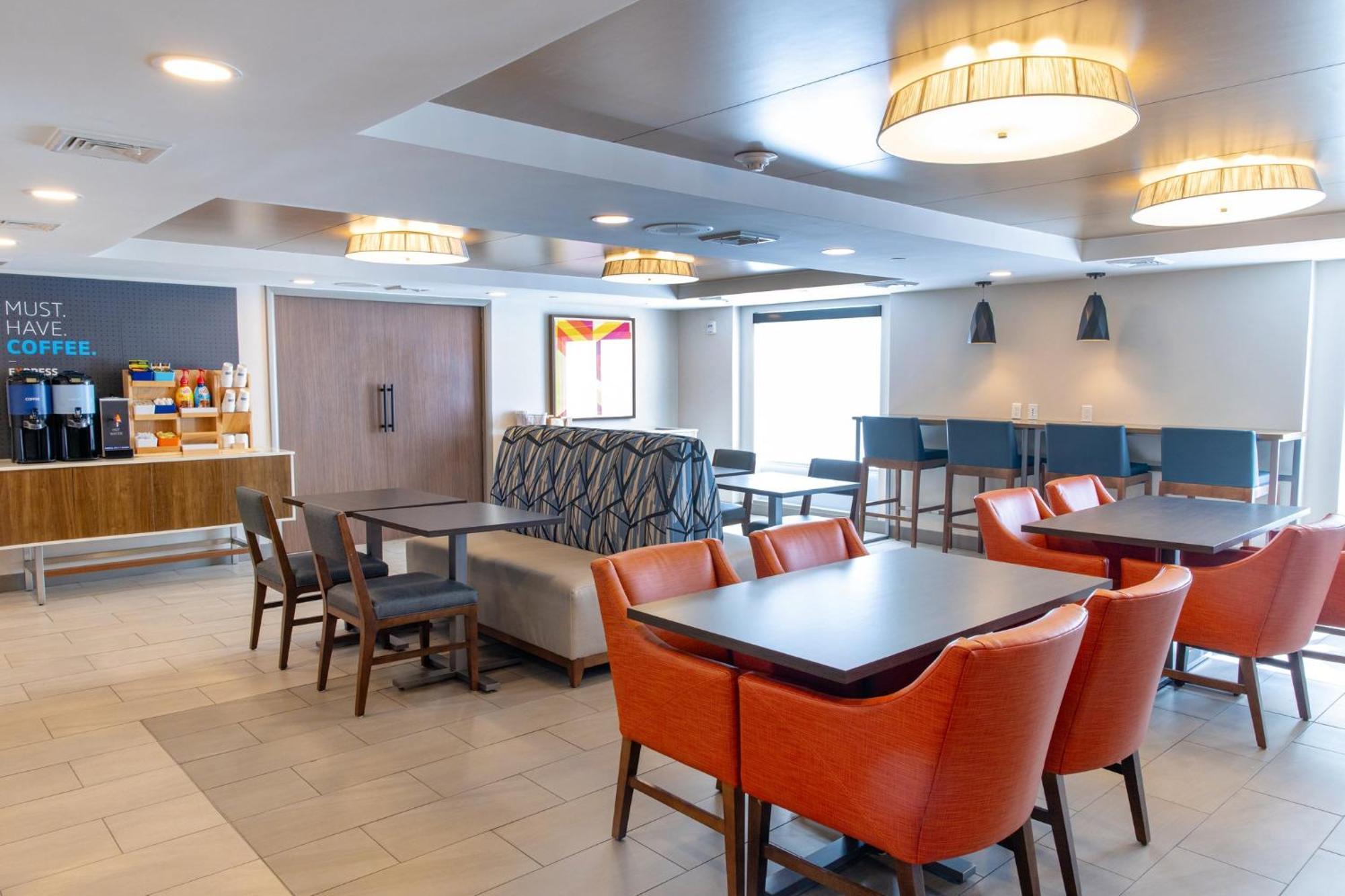 Holiday Inn Express - Neptune By Ihg מראה חיצוני תמונה