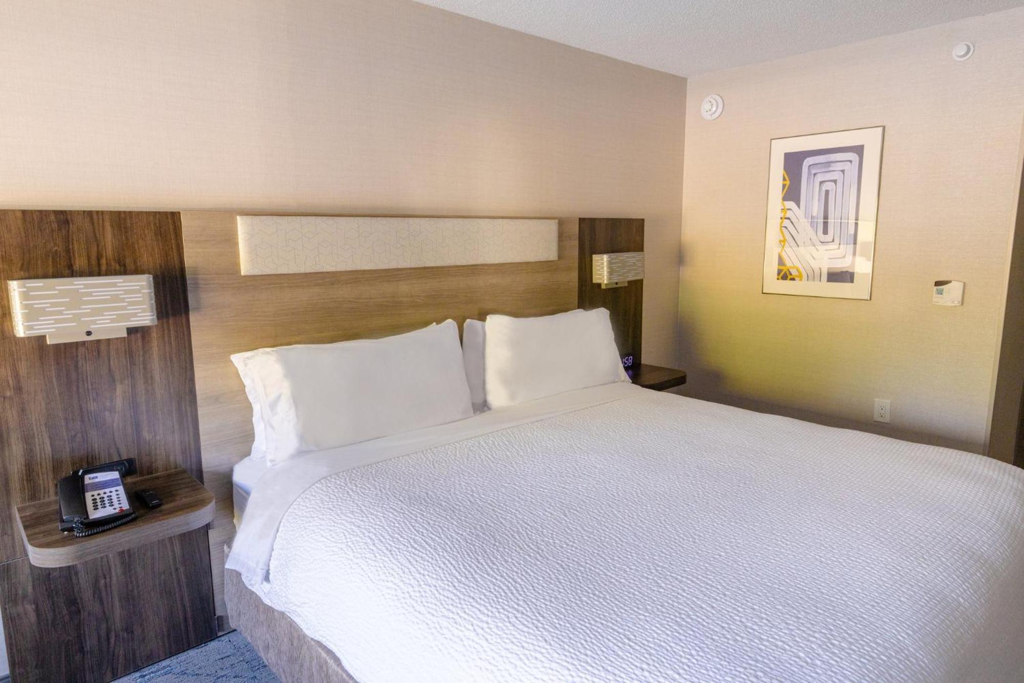 Holiday Inn Express - Neptune By Ihg מראה חיצוני תמונה