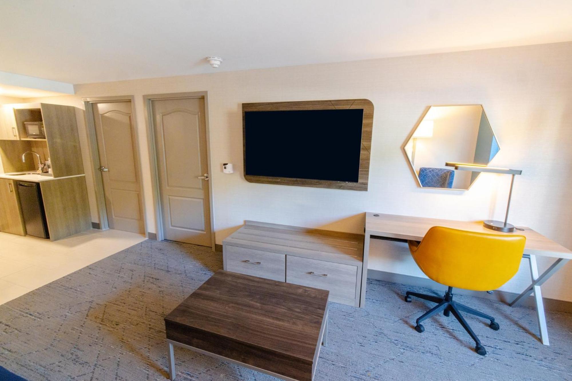 Holiday Inn Express - Neptune By Ihg מראה חיצוני תמונה
