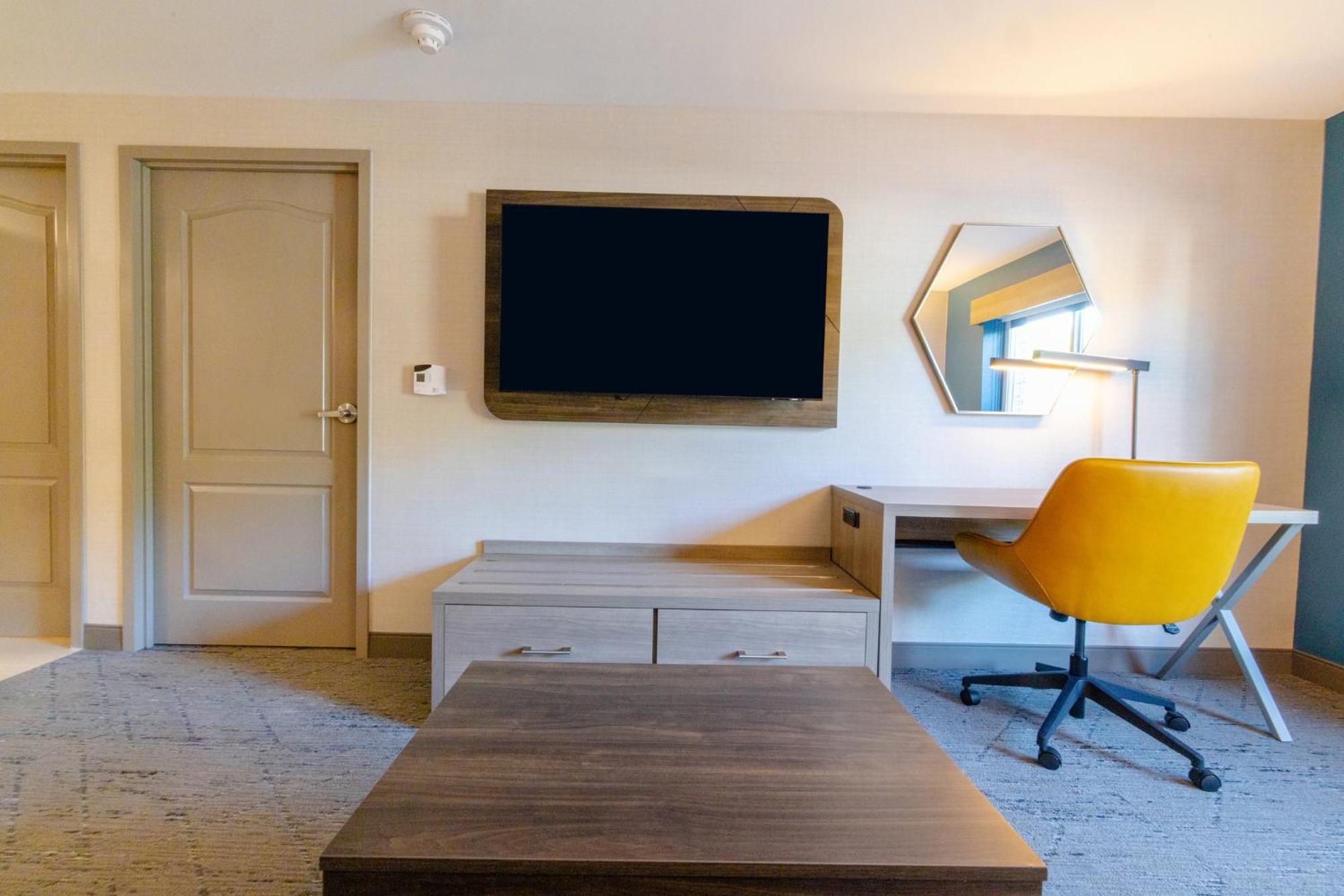 Holiday Inn Express - Neptune By Ihg מראה חיצוני תמונה